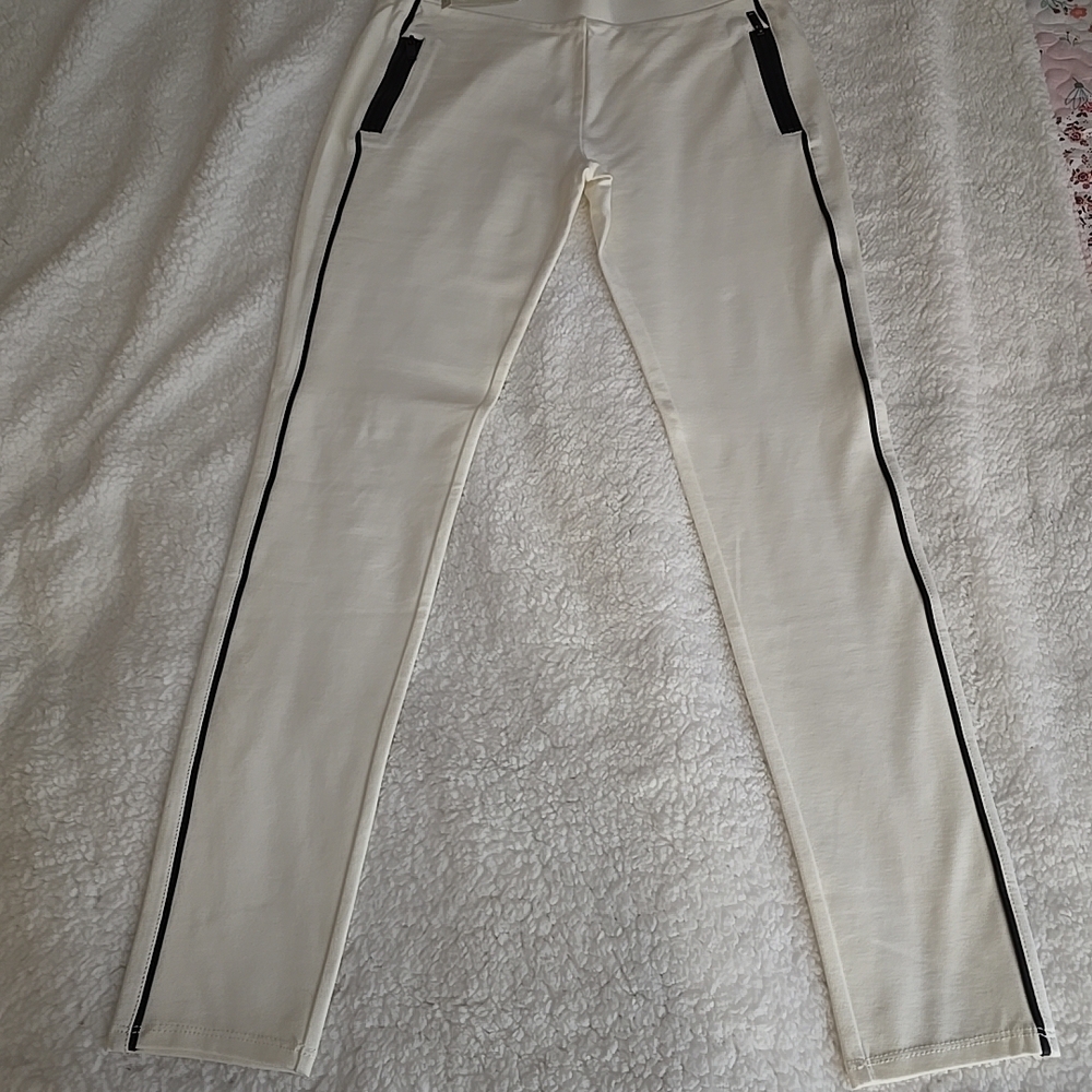 Guess Women's Cream Skinny Pants with Black Stripes